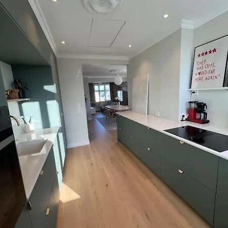 Topfloor In 아파트 스타방에르