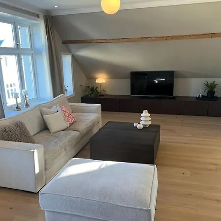 Topfloor In *